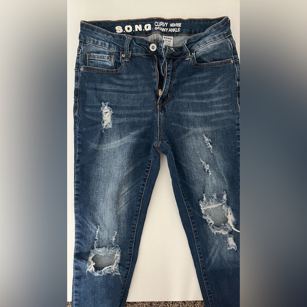 BONGO Curvy High Rise Skinny Ankle Jeans Distressed | Size 7/29